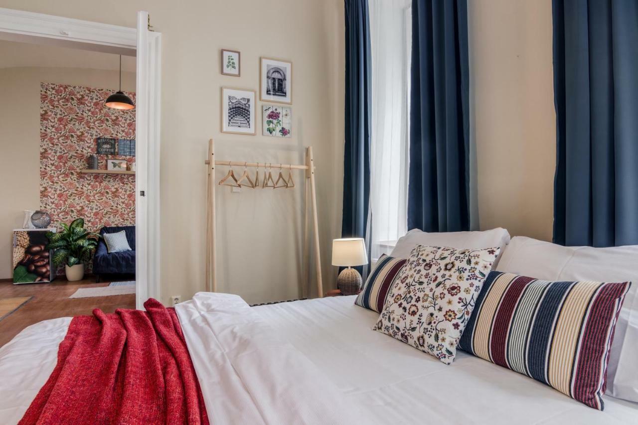 Prague Apt Near Charles Bridge By Michal&Friends 外观 照片