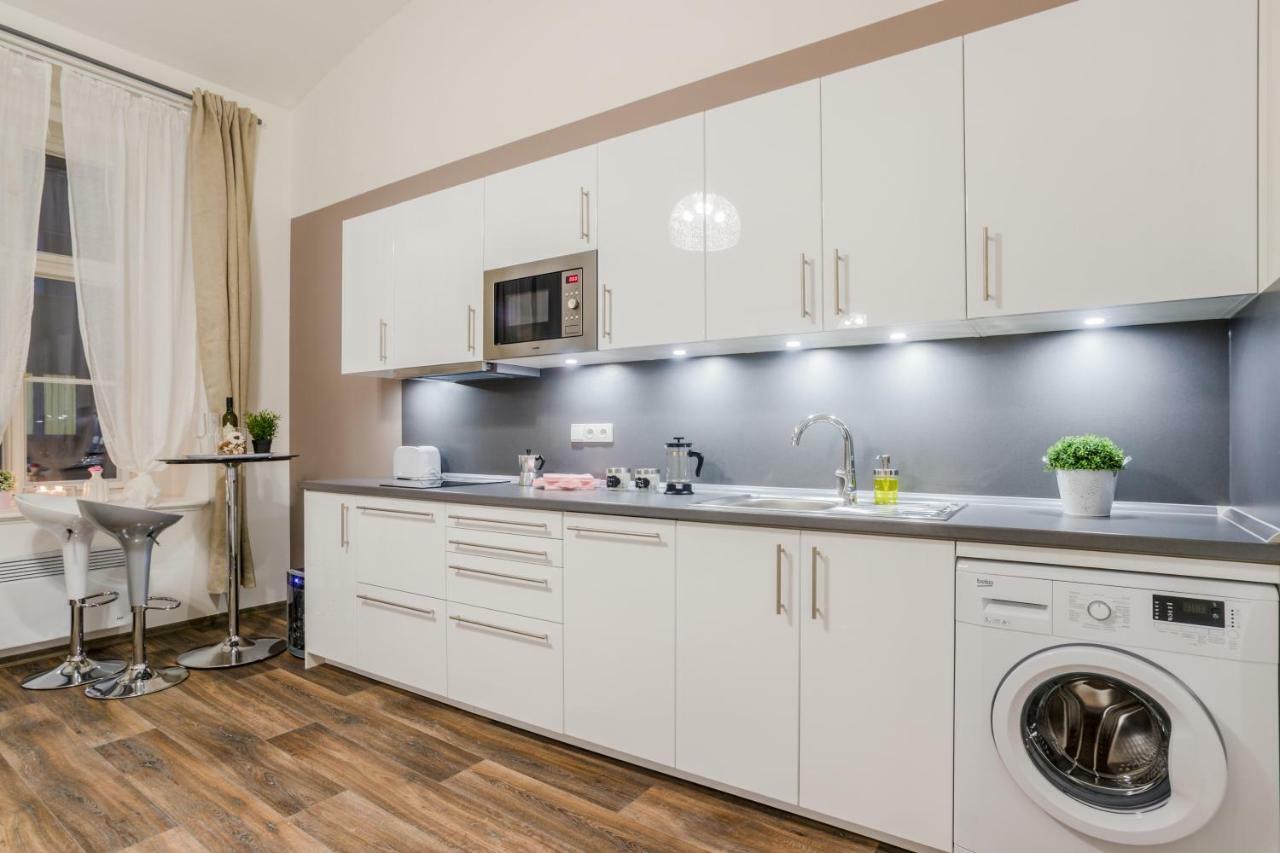 Prague Apt Near Charles Bridge By Michal&Friends 外观 照片